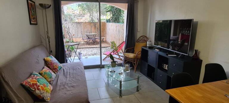 Apartment Cosy Rez Jardin 1 Parking Wifi Saint-Mandrier-sur-Mer